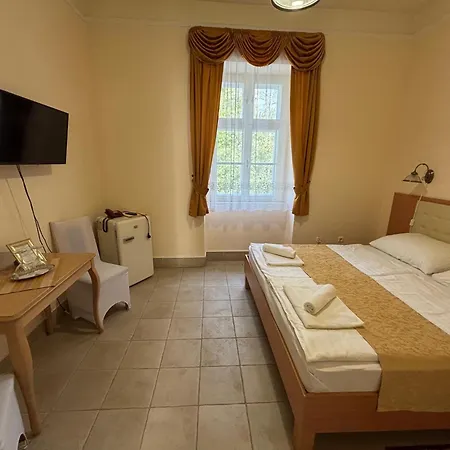 Festetich Kastélyszálló és Zsuzsanna Hotel Szeleste
