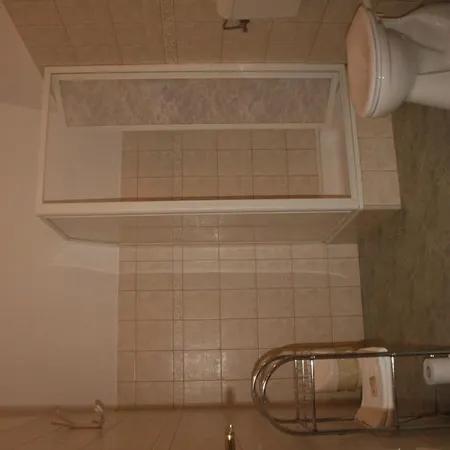 Festetich Kastelyszallo Es Zsuzsanna Szeleste