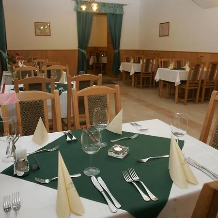 Hotel Festetich Kastélyszálló és Zsuzsanna Szeleste